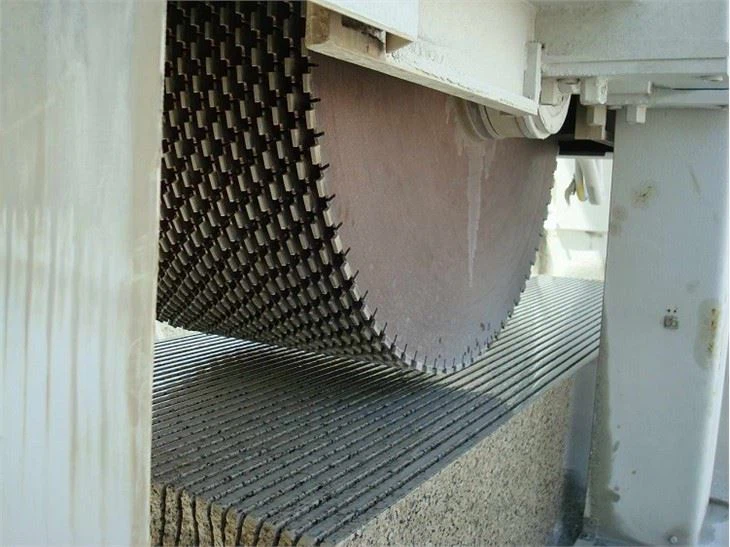 Arrayed diamond segment for granite cutting (5)